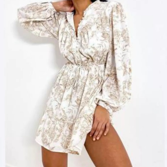 Missguided Button Front A-Line Dress Floral White and Cream NWT Size 0 Small - Picture 6 of 6